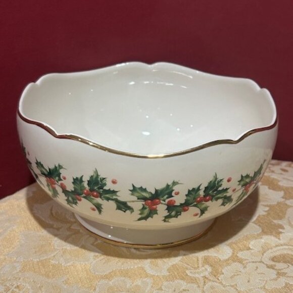 HOLIDAY🎄🎄LENOX Teleflora Christmas Holly Gold Rim BOWL - Picture 2 of 5